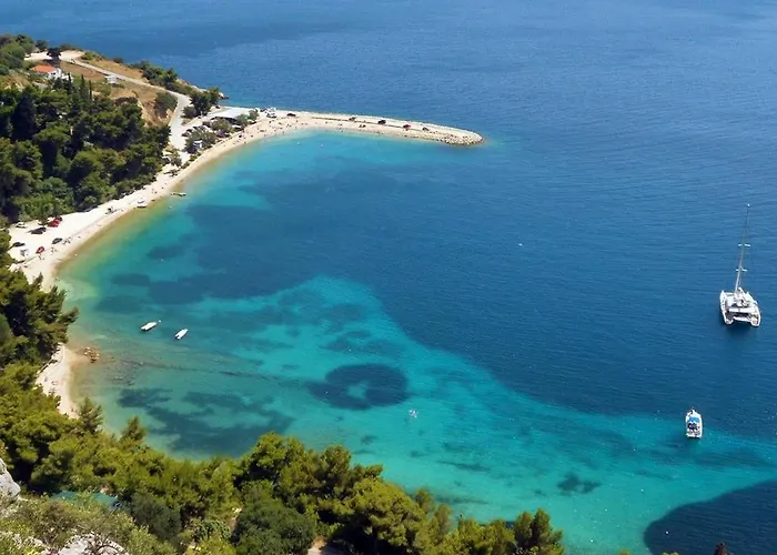 With A Parking Space - 15433 *